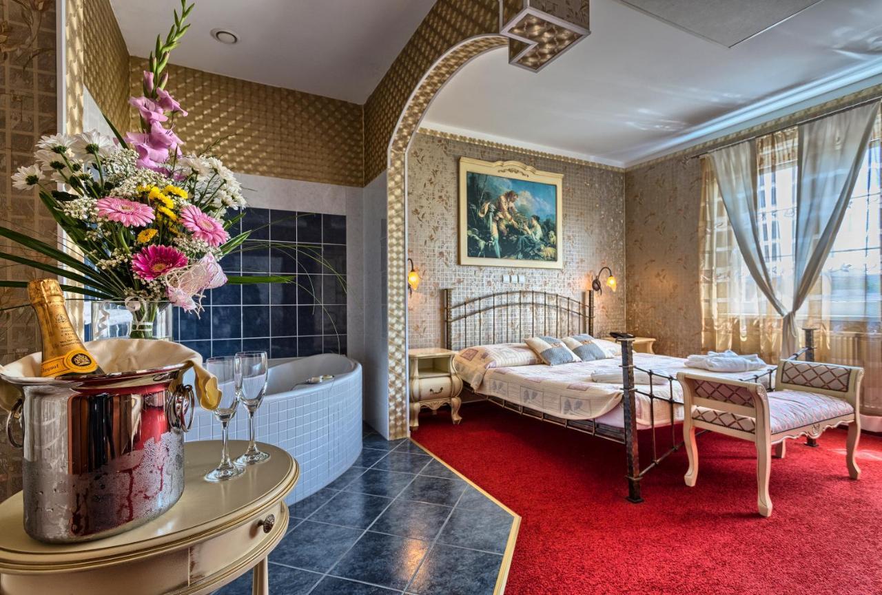 Wellness Hotel Babylon Liberec Extérieur photo